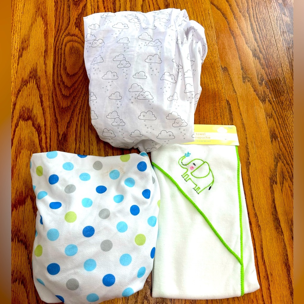 🦋 Baby essentials set! Cloud crib sheet, hooded towel, and changing pad